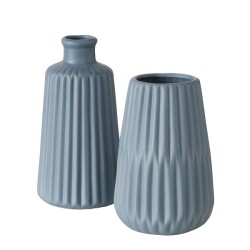 Boltze Home Vase Esko en porcelaine nervurée H18cm Dia 9cm Bleu clair en 2 versions différentes