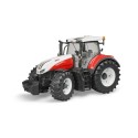 bruder 03180 - Bruder Steyr tractor 6300 Terrus CVT(BF3180). De Steyr 6300 Terrus CVT is een zeer complete tractor. De motorkap 